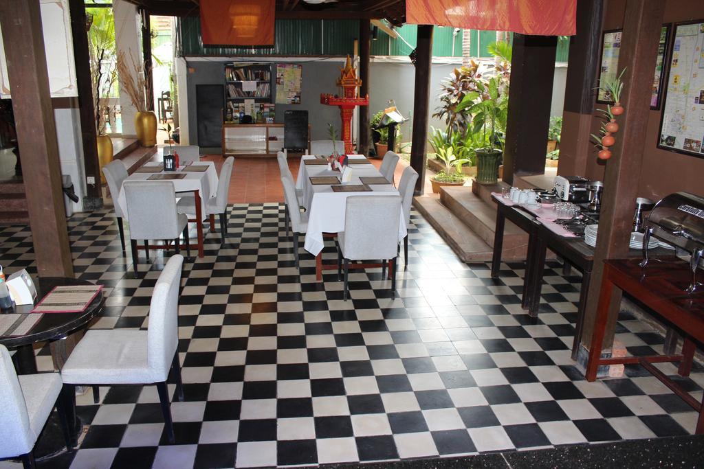 Central Night Hotel Ciudad de Siem Riep Exterior foto
